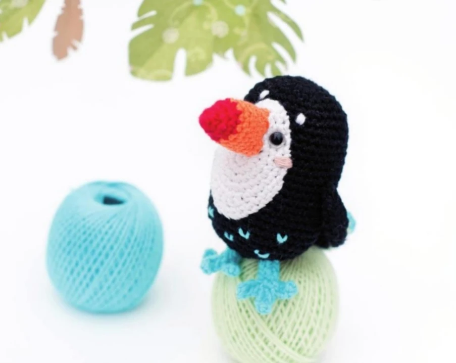 Patrón amigurumi de Loro Multicolor